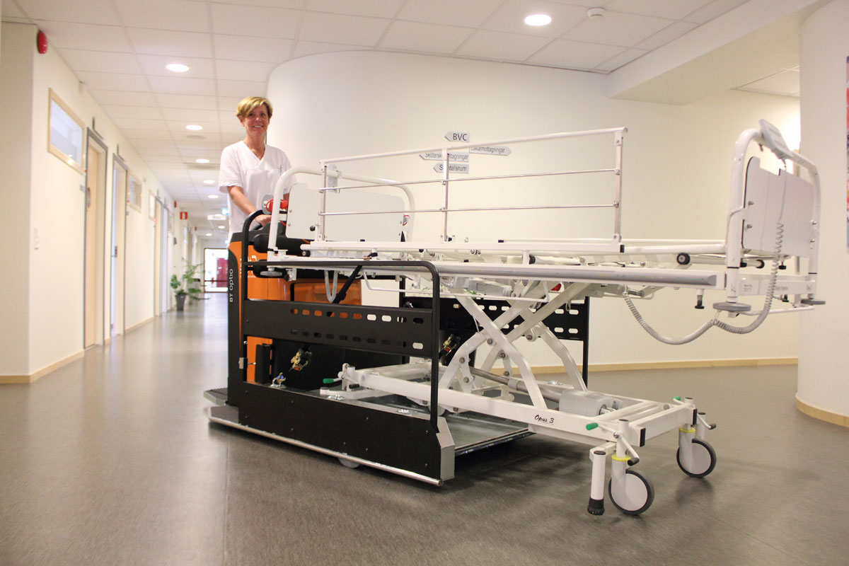 Multischlepper für Bettentransport in Krankenhäusern